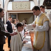 Anglia: olbrzymi wzrost liczby próśb o przyjęcie do Kościoła katolickiego