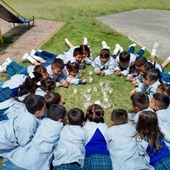 Dzieci ze szkoły prowadzonej przez dominikanki