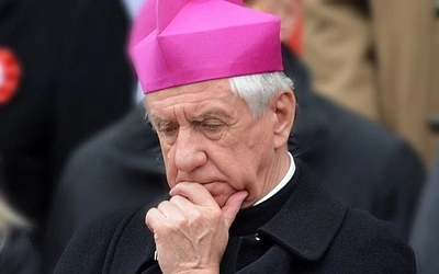 Nuncjatura: abp Dzięga odszedł z powodu zaniedbań