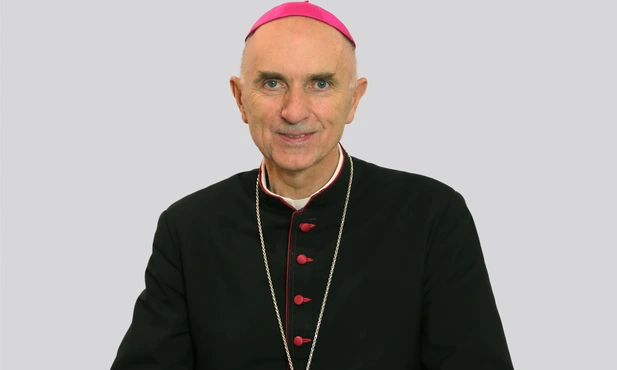 Biskup Andrzej IWANECKI