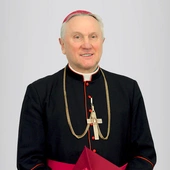Arcybiskup Edward OZOROWSKI