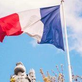 Francja: zmiany prawne to uznanie dla kłamstwa i niezwykła hipokryzja