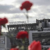 Rosja: ambasador RP złożył kwiaty w miejscu zamachu pod Moskwą