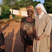 Światło Nadziei – historia Siostry Idy i jej walka o edukację w sercu Kamerunu
