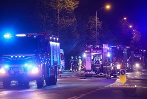 Katowice: strażacy opanowali pożar hali z hulajnogami elektrycznymi