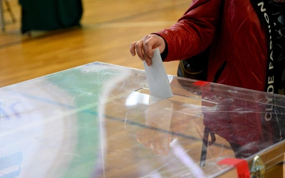 Do godz. 17:00 głosował co trzeci Polak. Lokale wyborcze będą otwarte do godz. 21:00 