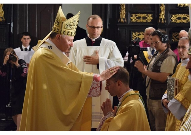 Lwów: O. Edward Kawa OFM przyjął święcenia biskupie
