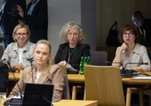 Aborcja „w trybie zaskoczenia” wróciła do Sejmu. Alarm podnieśli obrońcy życia: to jest niedopuszczalne 