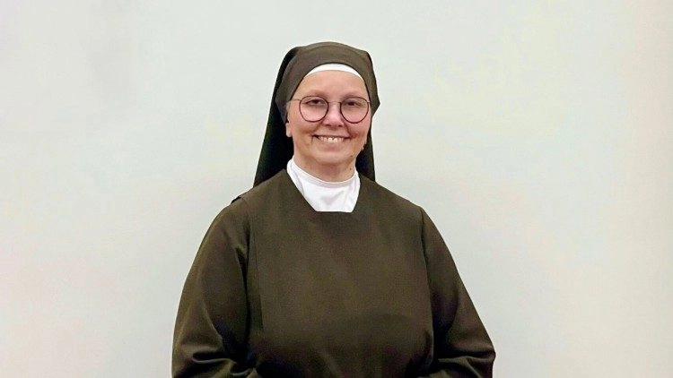 S. Radosława: siostry są dziś potrzebne jako zaplecze duchowe, bo zabiegani ludzie szukają Boga