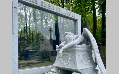 Zapalmy Świecę Pamięci. 15 października to Dzień Dziecka Utraconego