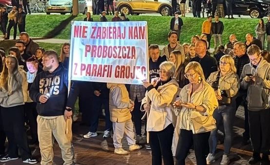 Stypendia mszalne i zniszczone księgi intencji. Kanonista o błędach ks. Zborka
