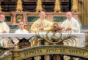 Bp Oder: dziedzictwo Jana Pawła II zobowiązuje do odpowiedzialności za drugiego człowieka