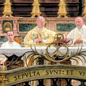 Bp Oder: dziedzictwo Jana Pawła II zobowiązuje do odpowiedzialności za drugiego człowieka