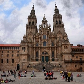 Sekrety Composteli. Co wiemy o grobie św. Jakuba i historii Camino de Santiago?
