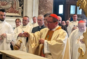 Miłość, jedynym wystarczającym motywem zaangażowania w Kościół – przypomniał w Rzymie kard. Ryś 