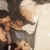 „Idź i służ rodzinom”. Misja Anny Gajosz-Burzyńskiej zaczęła się przy konfesjonale Jana Pawła II