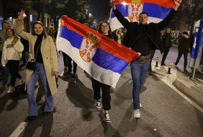 Koniec ery Vuczicia w Serbii. „Lista Studencka” wygrała przedterminowe wybory parlamentarne