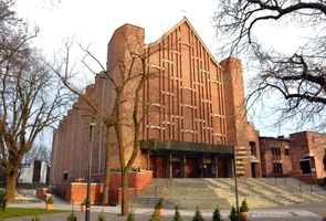 Decyzja stołecznych radnych może przekształcić klasztor dominikanów w „skansen” 