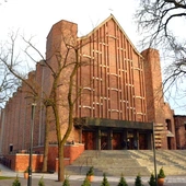 Decyzja stołecznych radnych może przekształcić klasztor dominikanów w „skansen” 