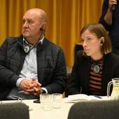Europejska Komisja Zatrudnienia i Spraw Socjalnych: potrzebne zmiany legislacyjne, ponieważ zdarza się, że firmy wykorzystują AI niezgodnie ze standardami prawa pracy