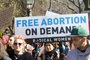 Chcą aborcji na życzenie do 18. tygodnia. Podpierają się sondażem zleconym przez firmę aborcyjną