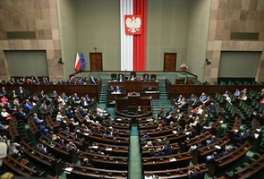 Szef MON likwidacji Funduszu Kościelnego: nie przejdzie w polskim Sejmie