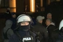 Policja wtargnęła do Trybunału Konstytucyjnego. Nawrocki przerywa podróż do Senegali i wraca do Polski
